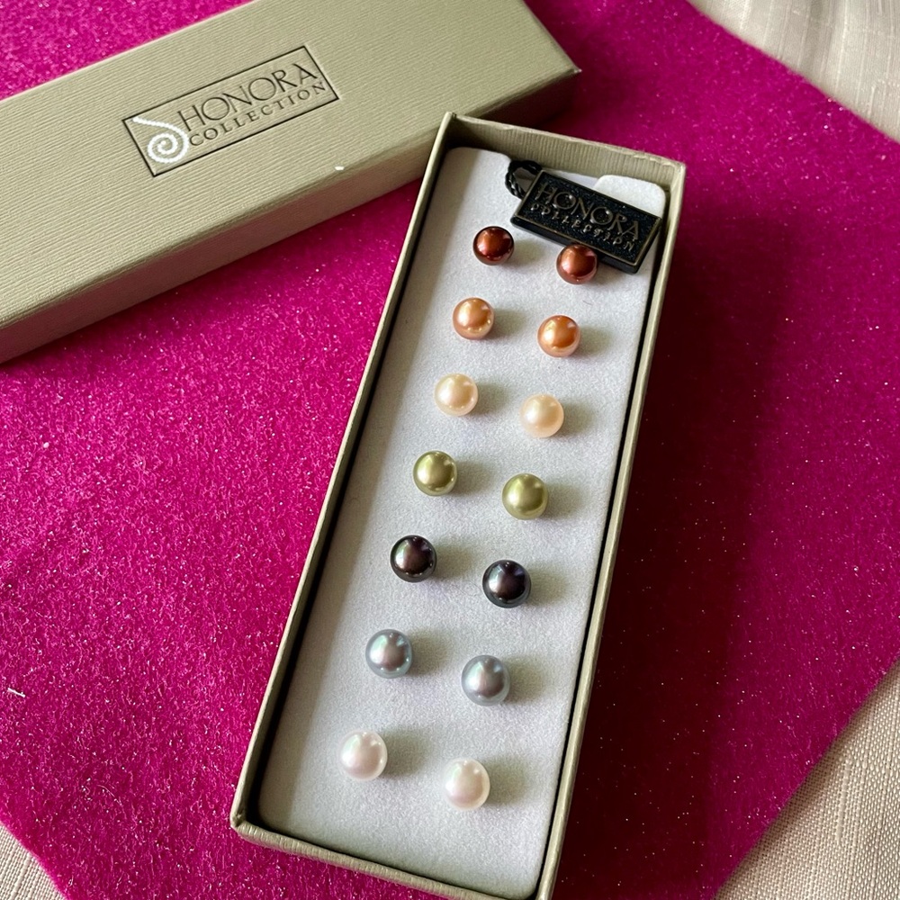 Honora Pearl Stud Set of 7